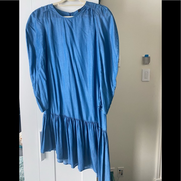Dress - Picture 1 of 3